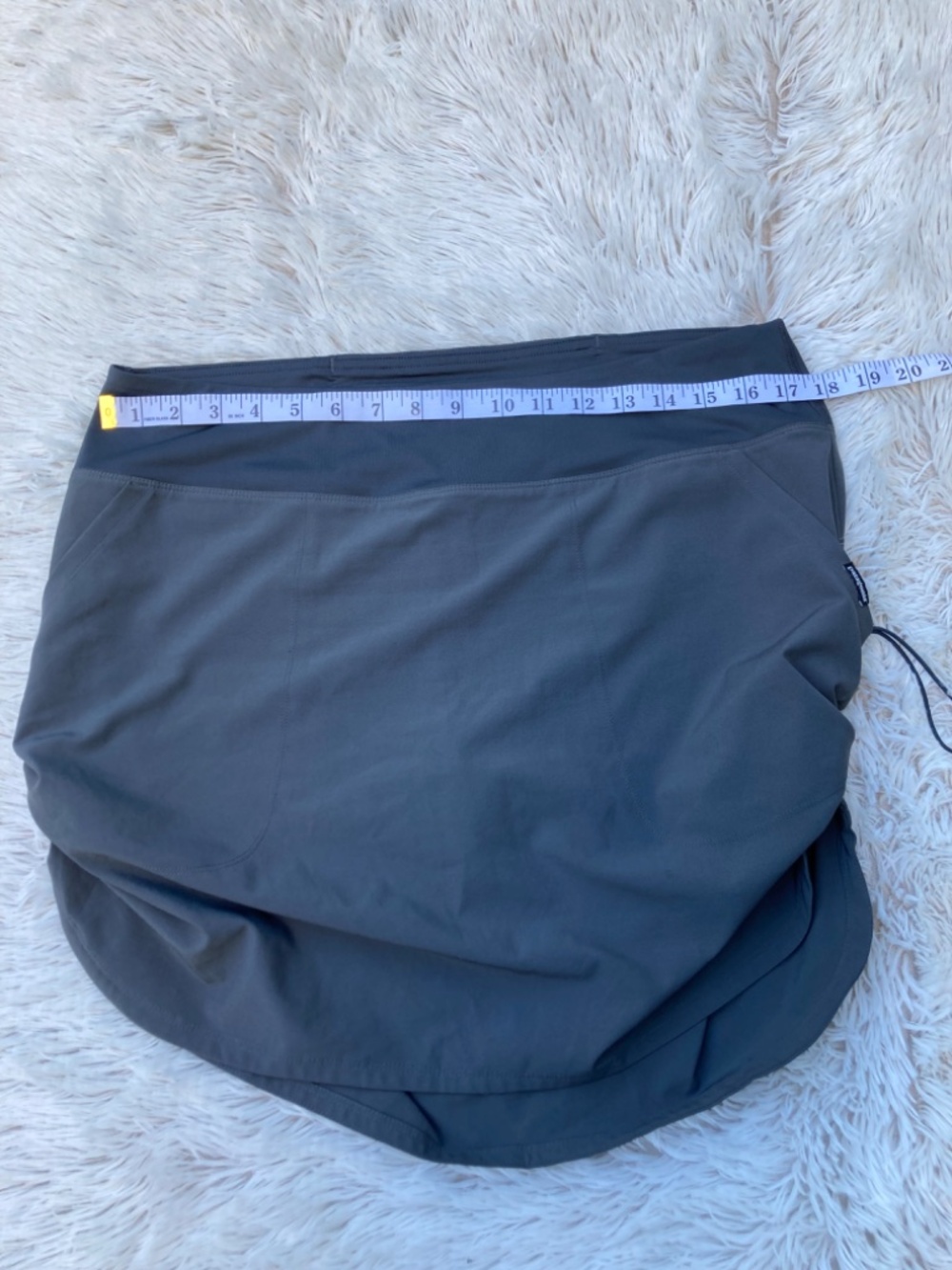 Patagonia Tech Fishing Skort Size Large - Picture 13 of 13